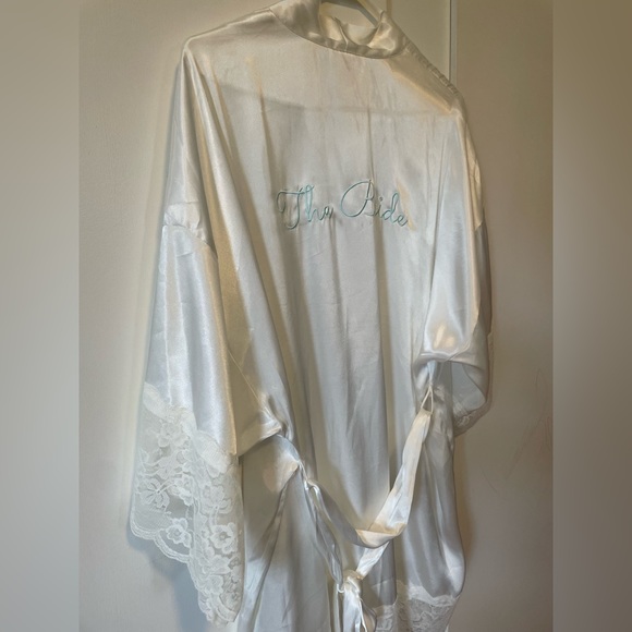 White Silk Bride Robe - Picture 1 of 7